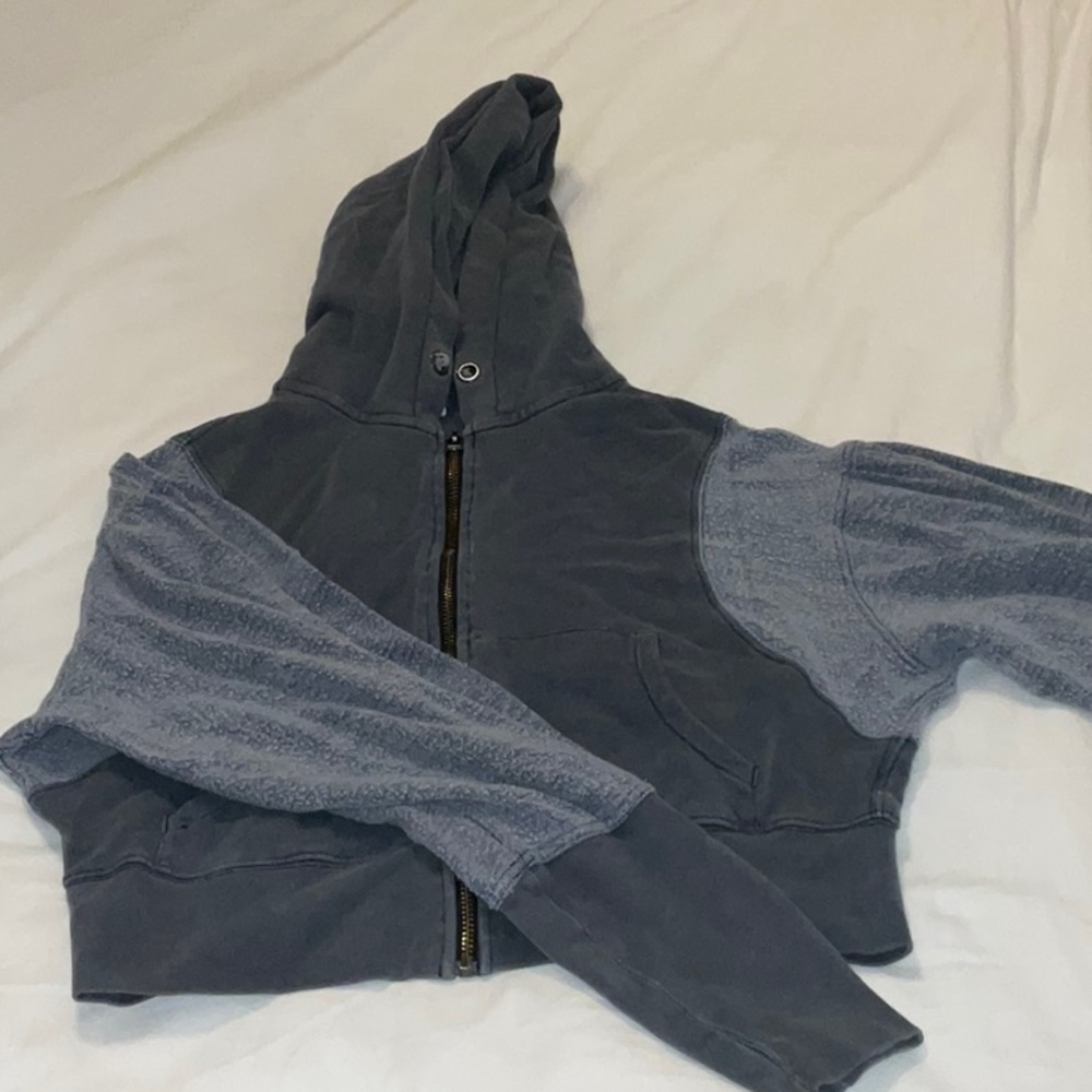 Free people crop top zip up